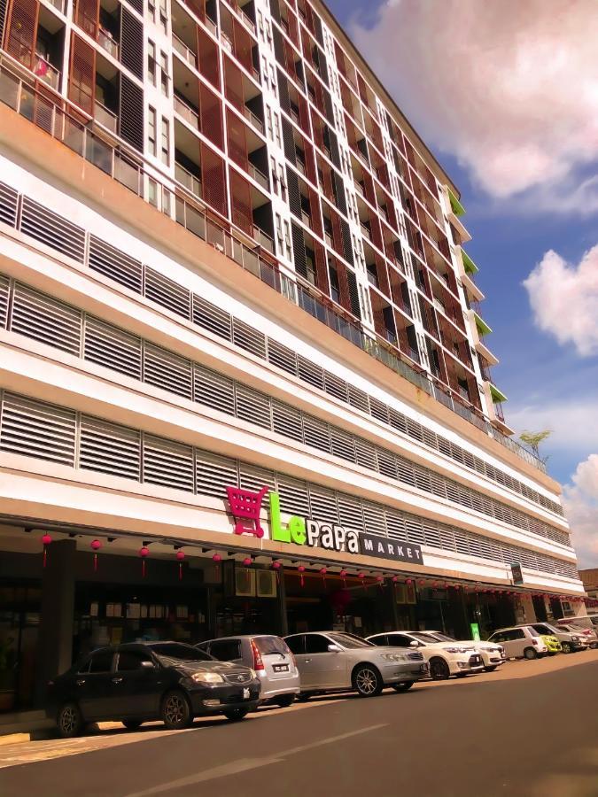 Cat City Mediterranean Theme City&Pool View Homestay 貓城地中海主題城市泳池風景民宿 Kuching Buitenkant foto