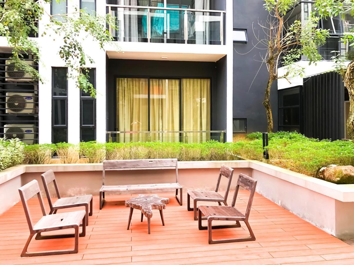 Cat City Mediterranean Theme City&Pool View Homestay 貓城地中海主題城市泳池風景民宿 Kuching Buitenkant foto